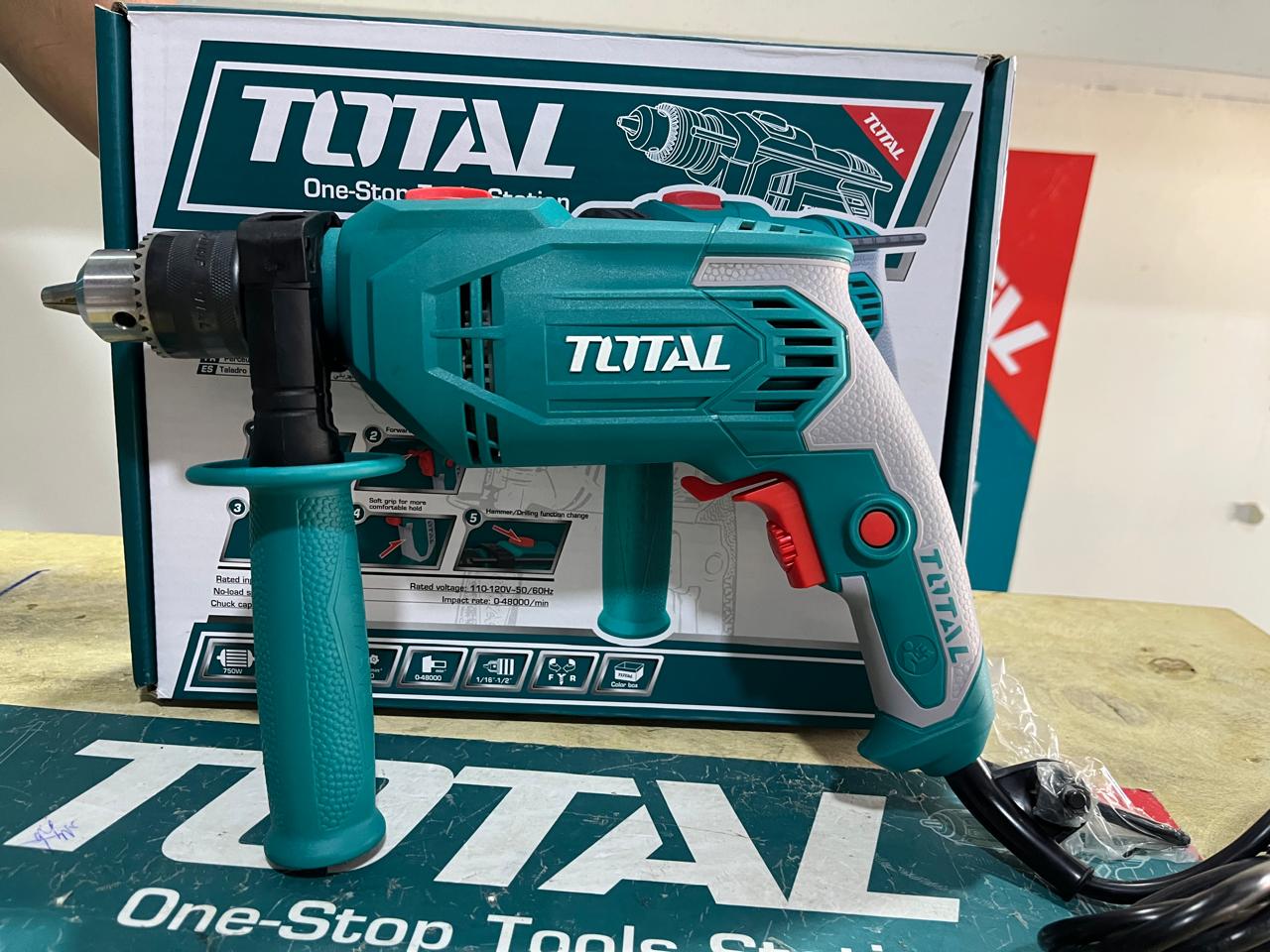 TALADRO PERCUTOR 750W UTG108136